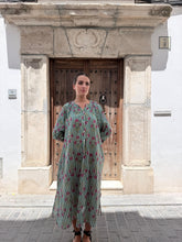 Cargar imagen en el visor de la galería, Vestido Peonia
