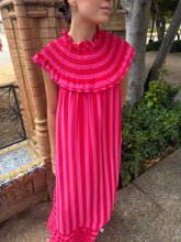 Cargar imagen en el visor de la galería, Vestido Cuello
