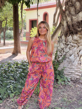 Cargar imagen en el visor de la galería, Conjunto Floral
